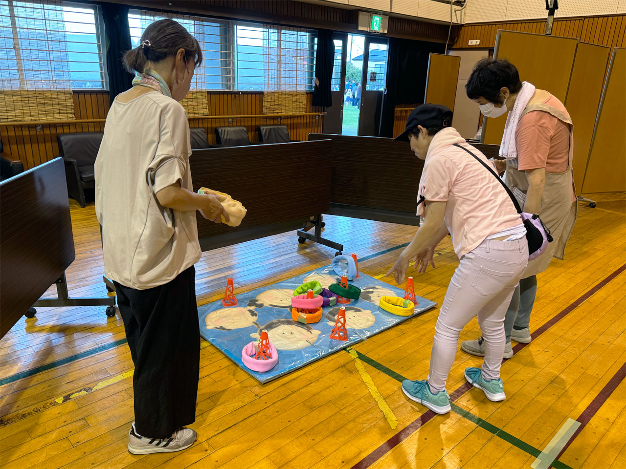 愛名やまゆり園納涼祭 体育館でのゲームコーナーの様子2