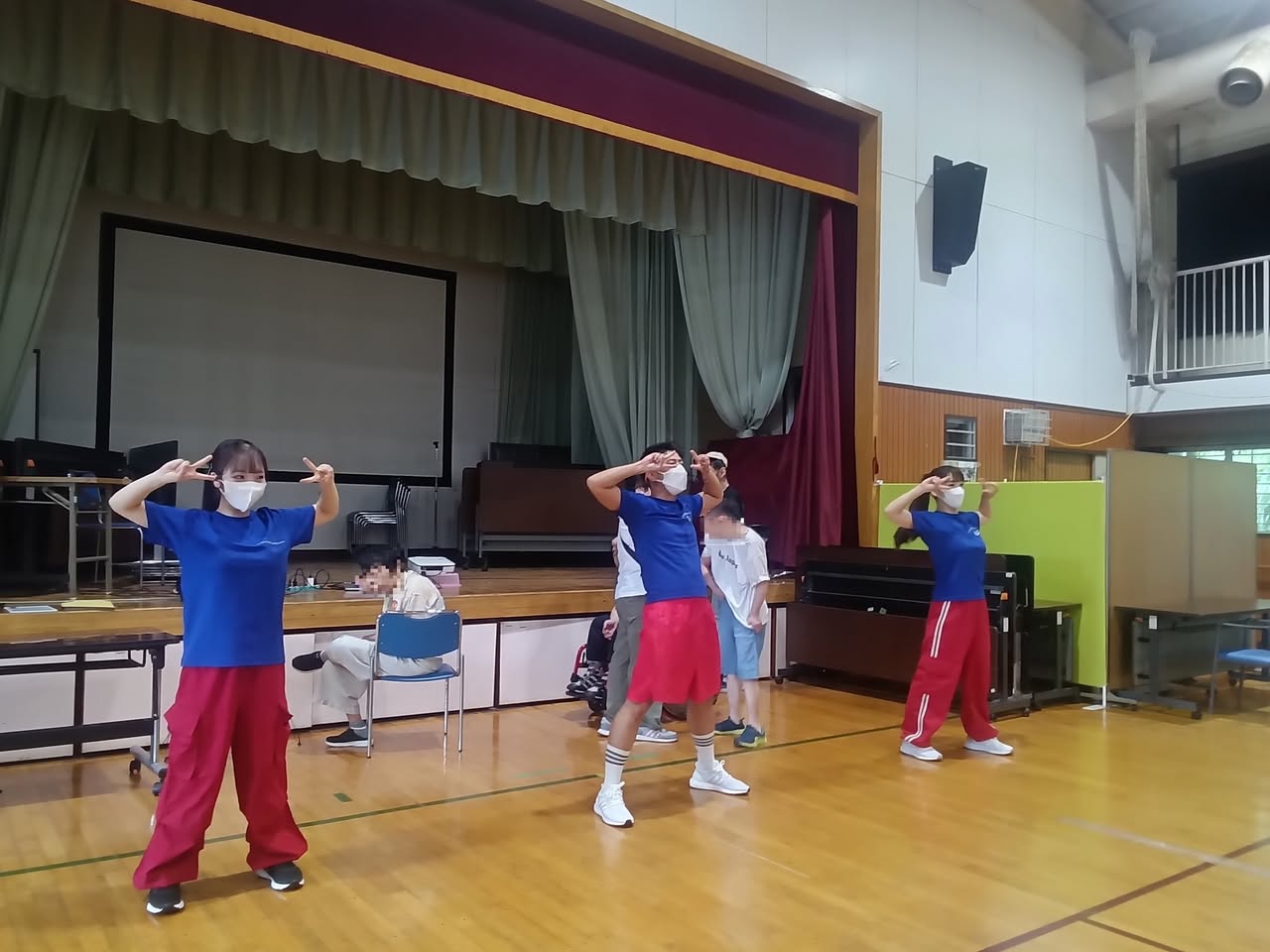 【愛名やまゆり園】【イベント】８月のFree and Fun Fitness（フリーアンドファンフィットネス）さんのミュージックワークアウトです 1